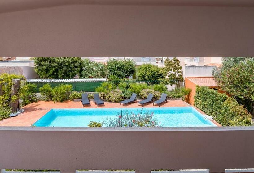بنسيون Vip House   Pool & Beach In Caparica