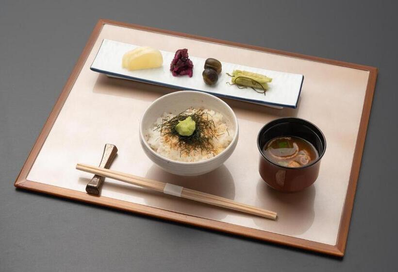 旅館 Isoaruki No Yuyado Ushiogumo  6 Years Or Older