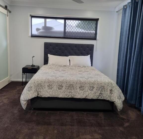 호텔 Banksia Villa S Kingaroy