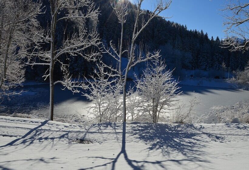 Отель St Michael Alpin Retreat