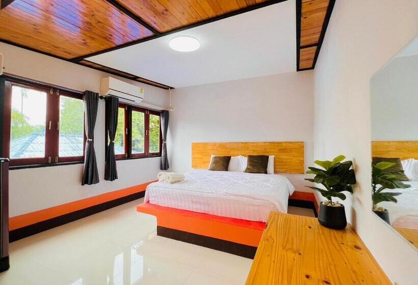 בית מלון כפרי Mookboonchu Guesthouse ,kohmook Trang