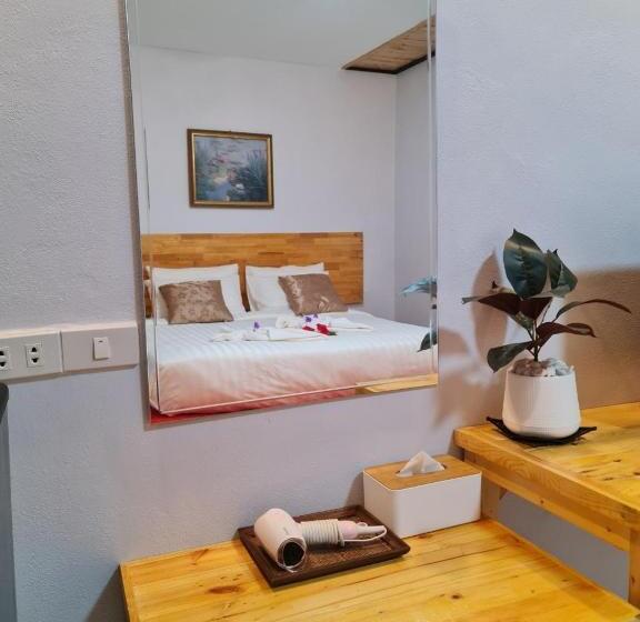 בית מלון כפרי Mookboonchu Guesthouse ,kohmook Trang