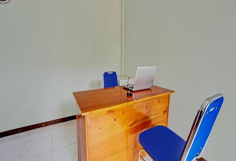 ホテル Oyo 92021 Dua Putra Homestay Klayar