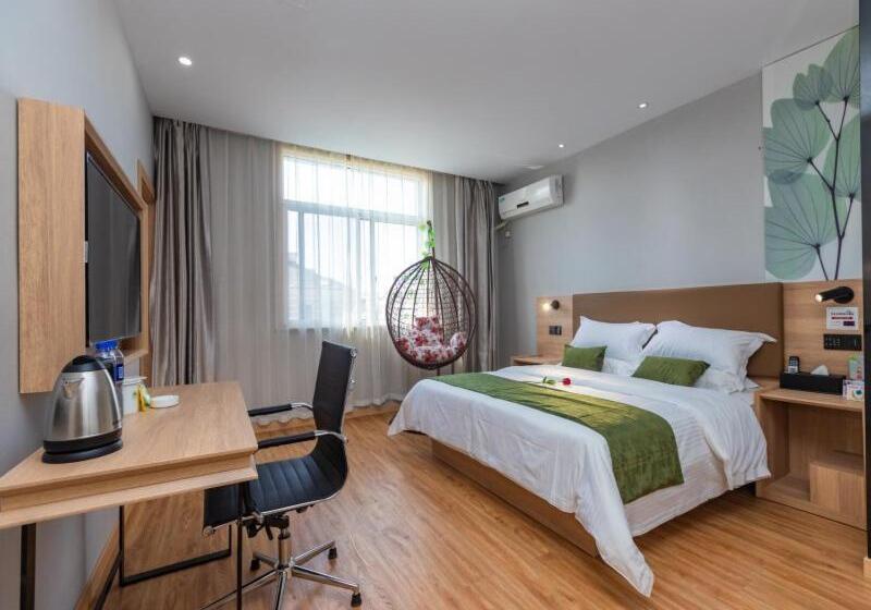 Otel Shell Ningbo Gaoqiao Subway Station