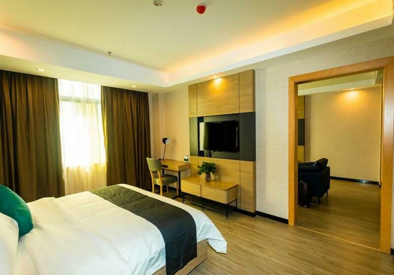 Отель Up And In Hainan Dongfang City Dongfang Avenue Store