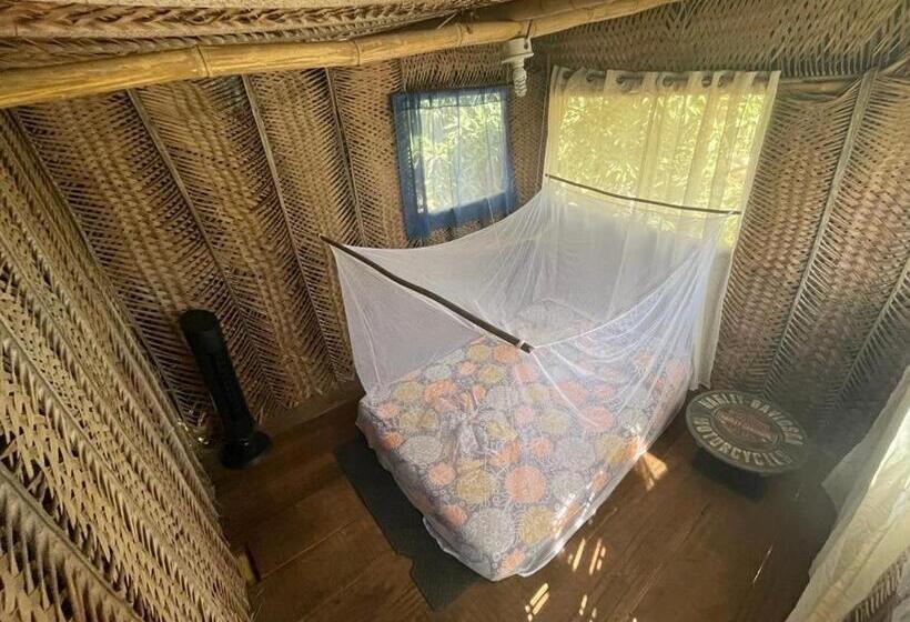 پانسیون Sisio Hostal