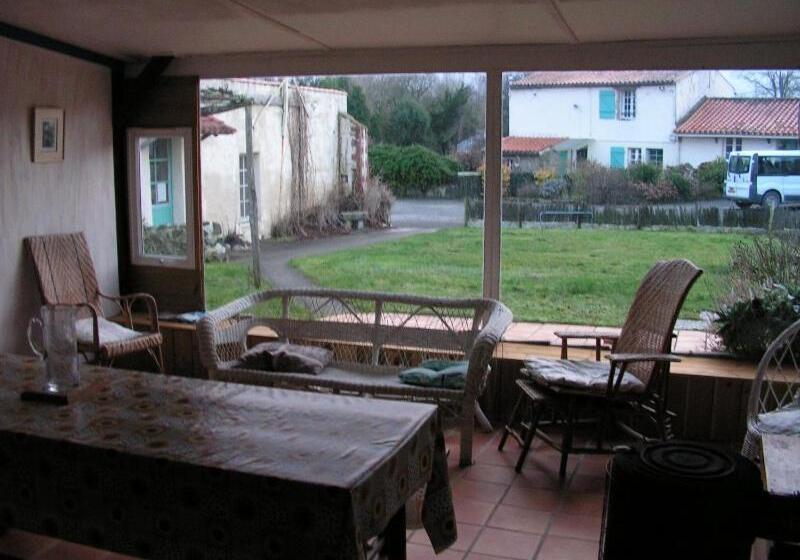 ベッドアンドブレックファースト Le Puy Babin Chambres Familiales à La Ferme
