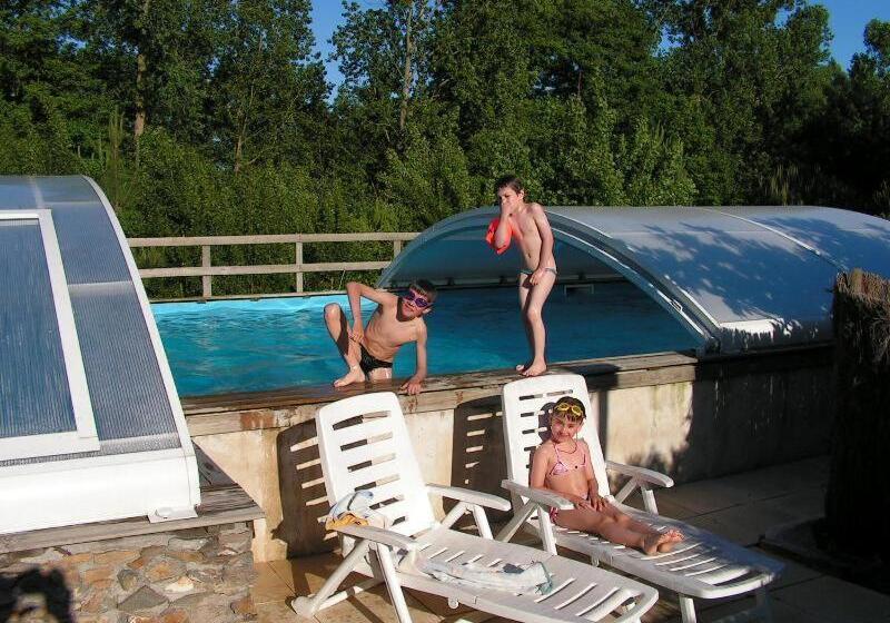 ベッドアンドブレックファースト Le Puy Babin Chambres Familiales à La Ferme