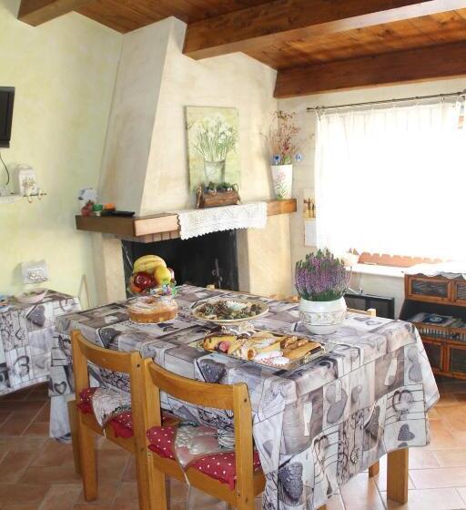 مبيت وإفطار Medieval Village Of Pacentro