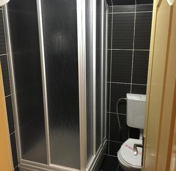 Bed & Breakfast Karavan