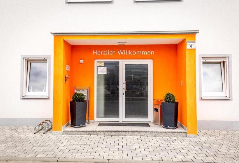 Boardinghaus Modern Living