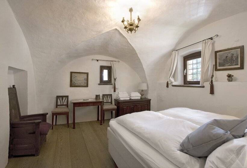 هتل Schloss Freudenstein