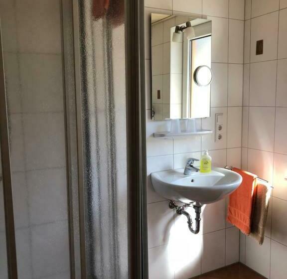 ペンション Weingut Und Gästehaus Holger Alt