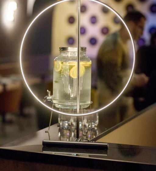 Отель Moody Smart & Comfy