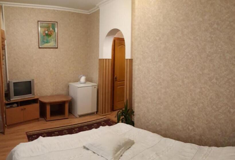 Hotel сонячна