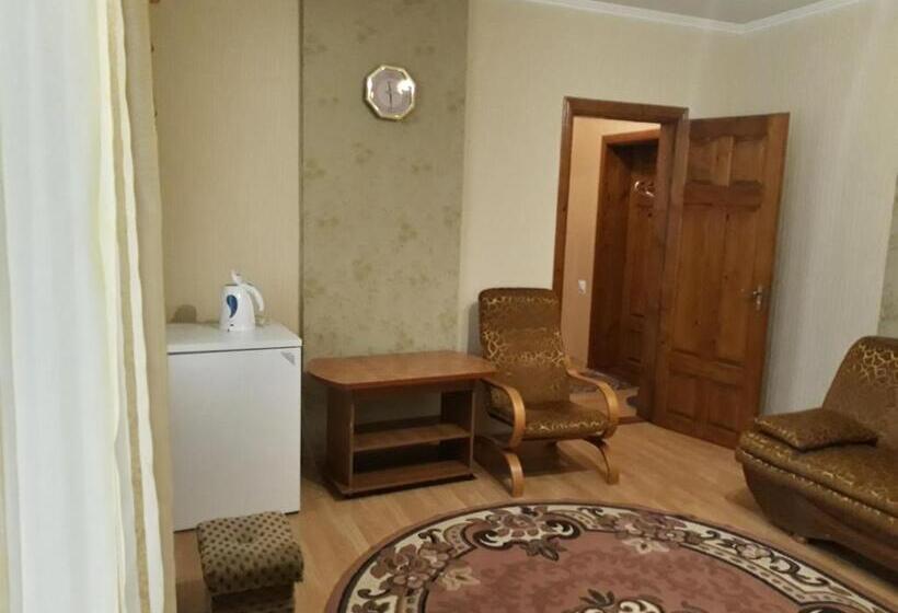 Hotel сонячна