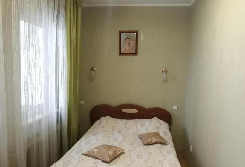 Hotel сонячна
