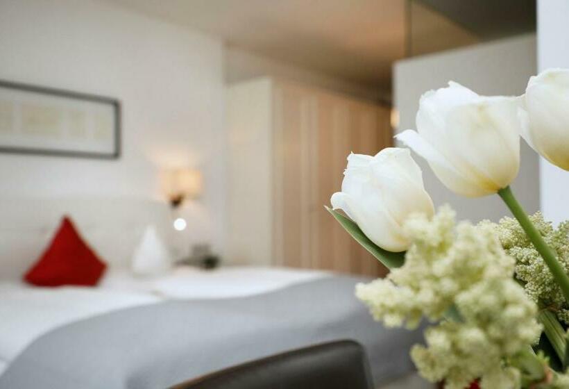هتل Pension Riedingerhof
