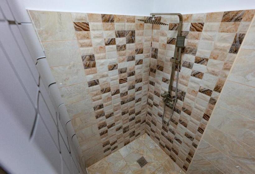 هتل Villa Ovidiu