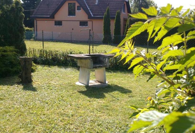 פנסיון All Inn Köre