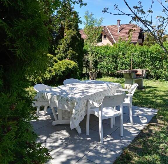 פנסיון All Inn Köre