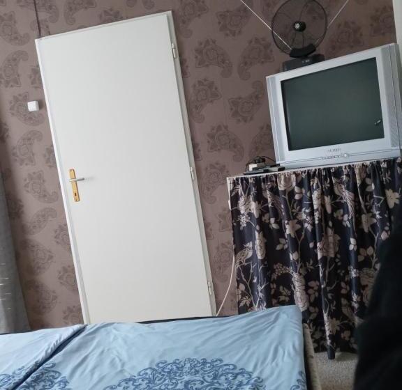 פנסיון All Inn Köre