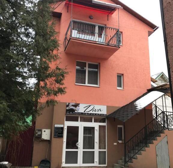 פנסיון Zatishok Guest House