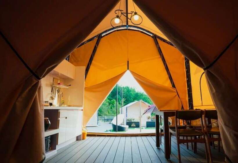 فندق Andong Sunrise Glamping