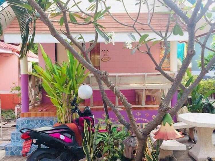 هتل Poopreaw Resort