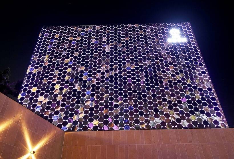 Asan Hotel Cube