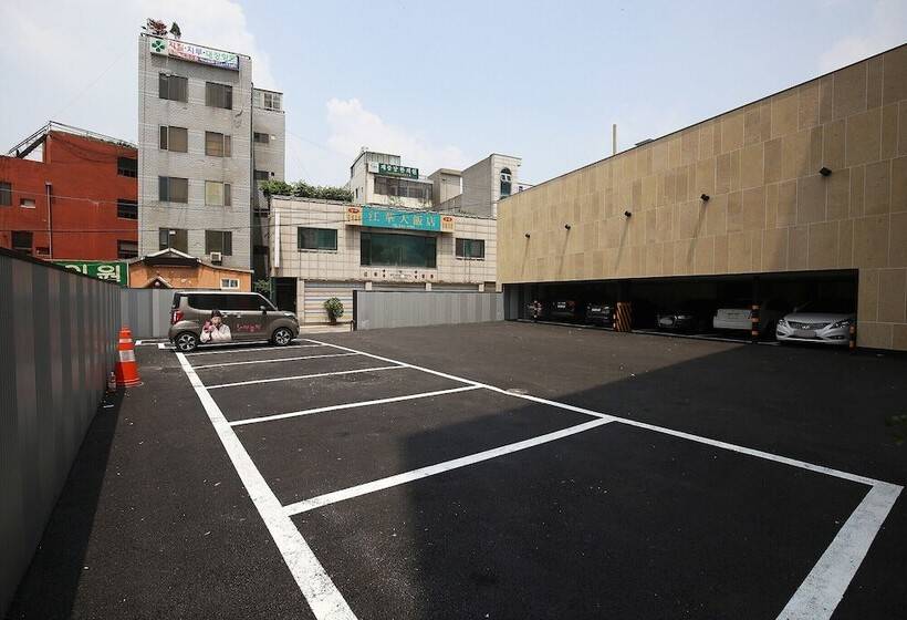 Asan Hotel Cube