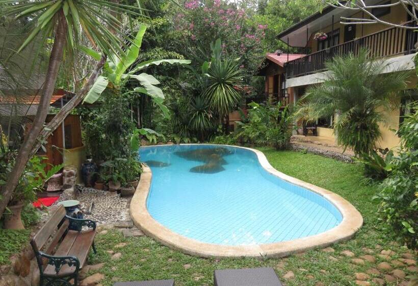 هتل Little Eden Guesthouse