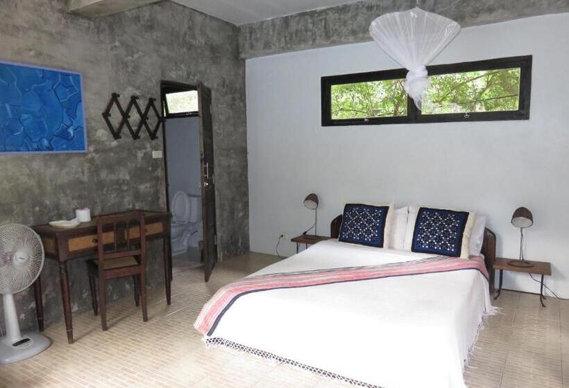 هتل Little Eden Guesthouse