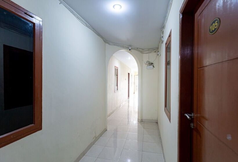 هتل Reddoorz @ Medan Johor 2