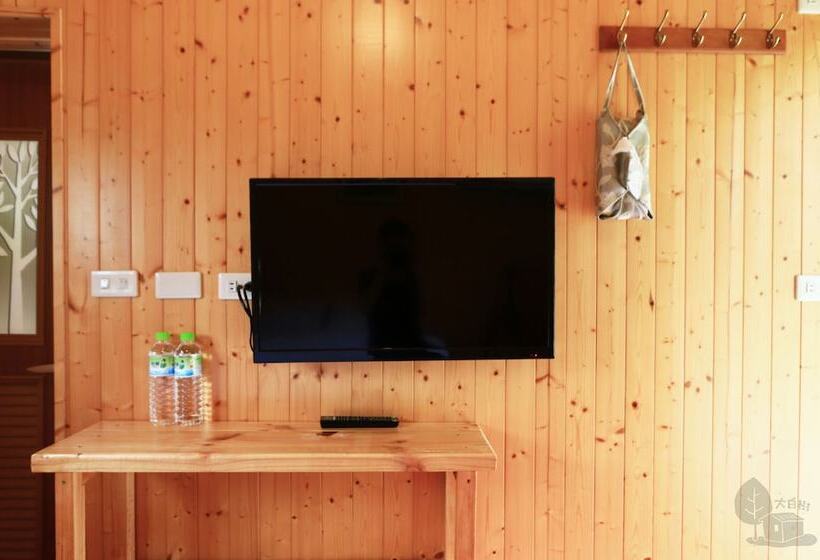 هتل 嘉義竹崎白樹腳驛棧萬坪生態包棟烤肉親子民宿