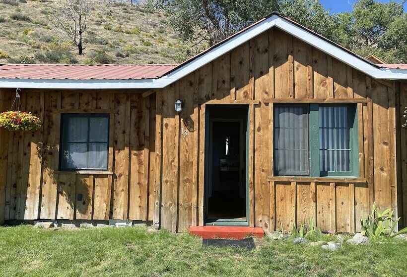 호텔 Tioga Lodge At Mono Lake