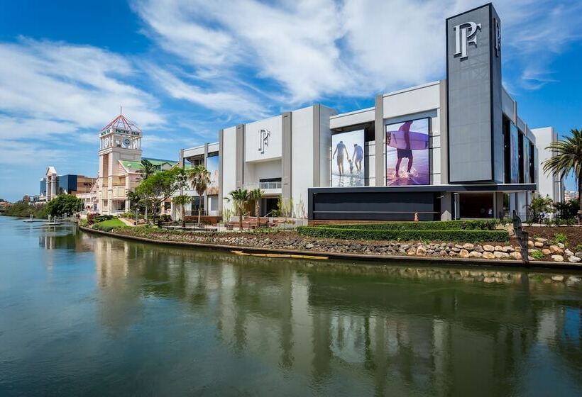 Aria Apartments