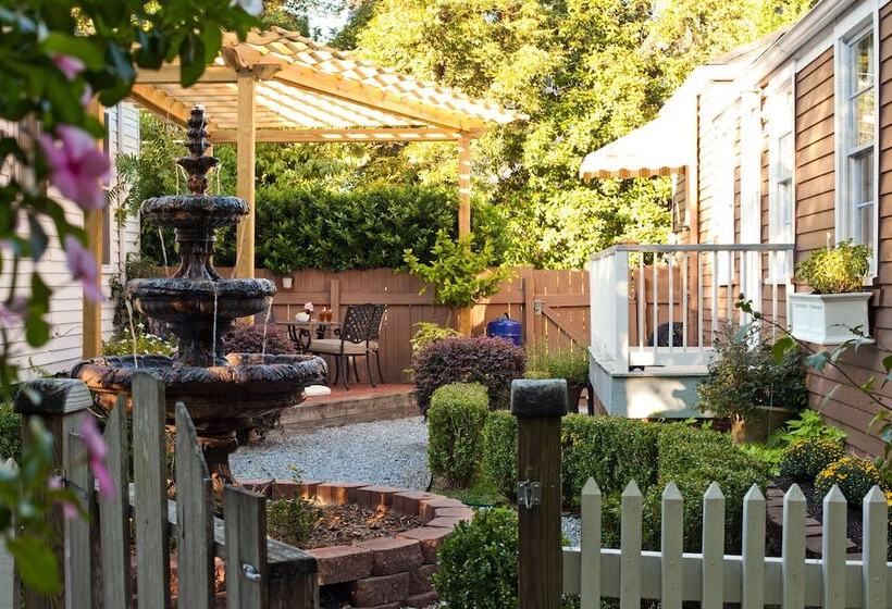 צימר Devereaux Shields House