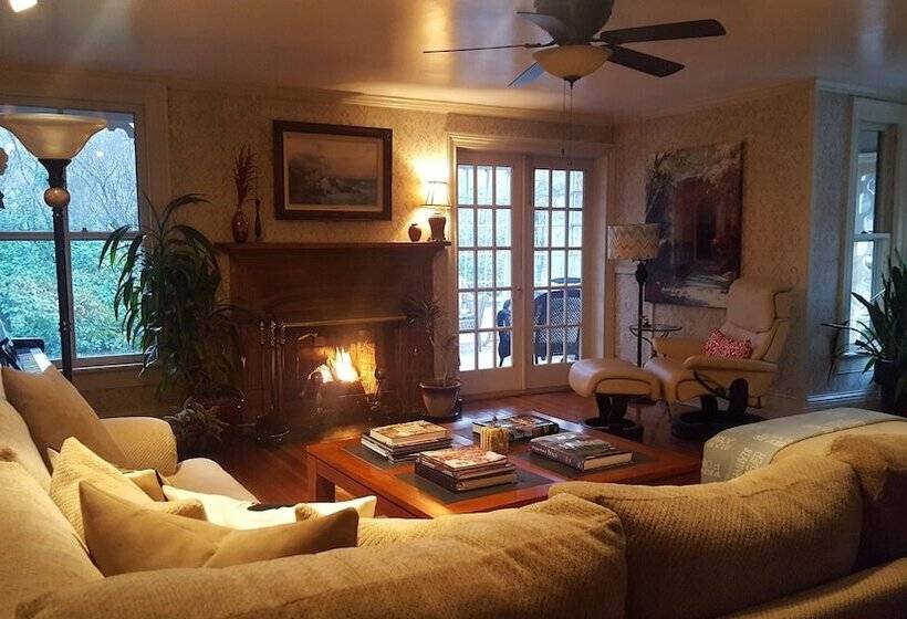 住宿加早餐  Hummingbird Inn