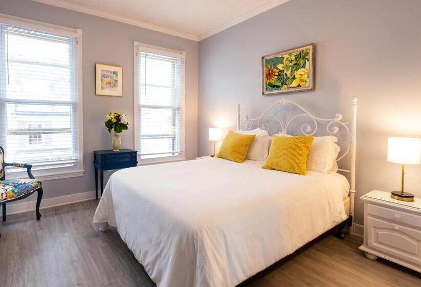 تختخواب و صبحانه Inn On Main Annapolis