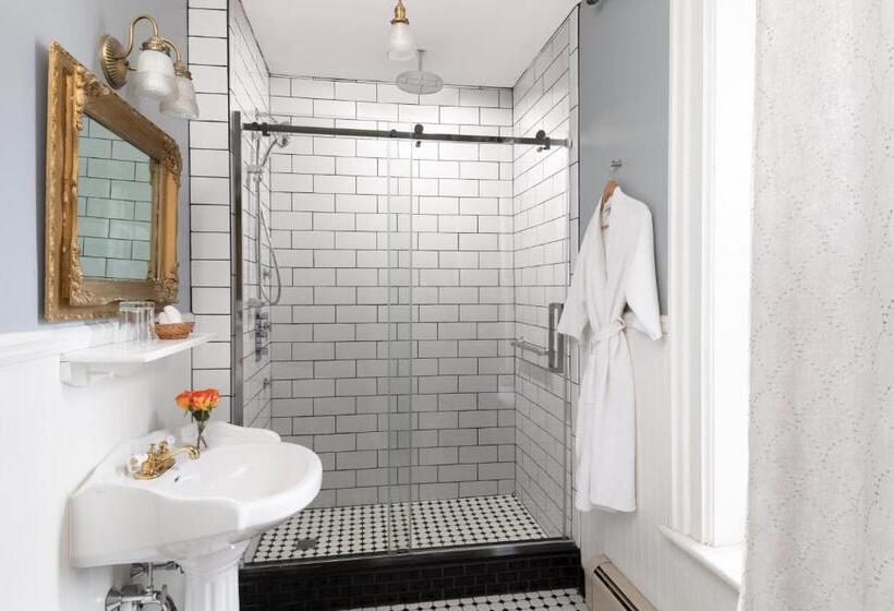 مبيت وإفطار Rosemont Inn