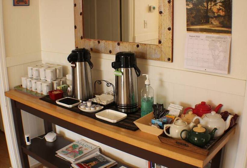 مبيت وإفطار San Anselmo Inn