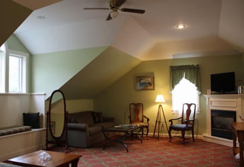 هتل Kearsarge Inn