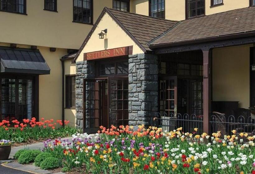 Отель Settlers Inn