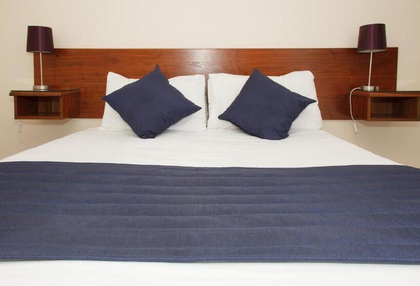 בית מלון כפרי The Angel