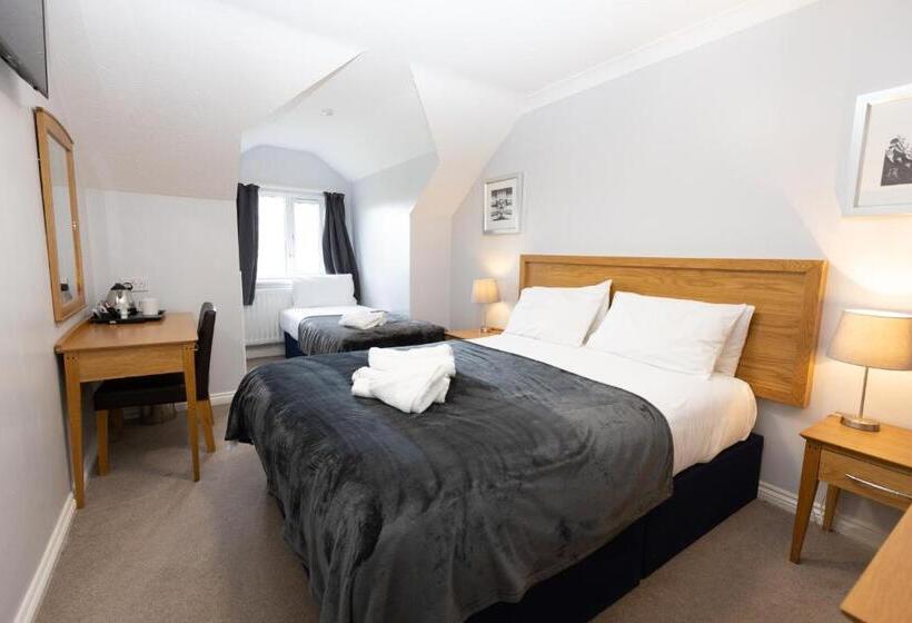 בית מלון כפרי The Angel