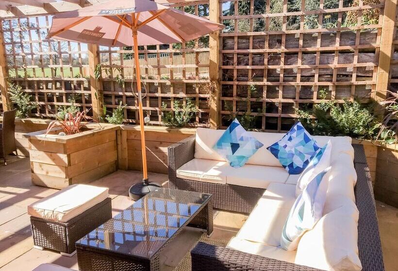 בית מלון כפרי The Angel