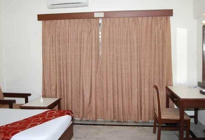 בית מלון כפרי Thulashi Park