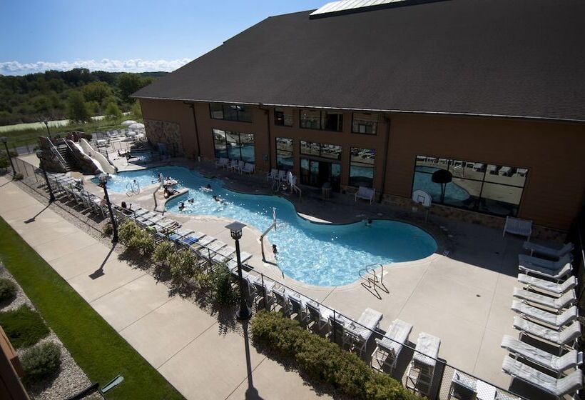 هتل Timber Ridge Lodge And Waterpark