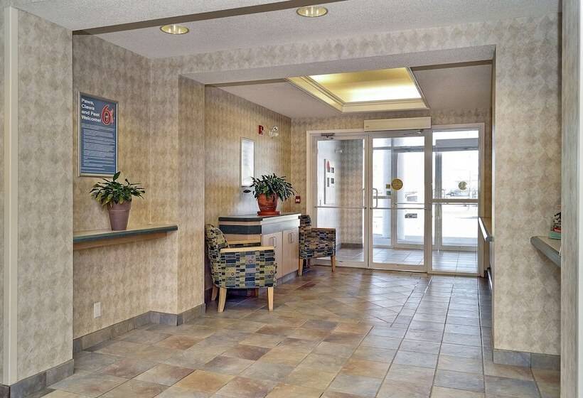 Motel 6peterborough, On